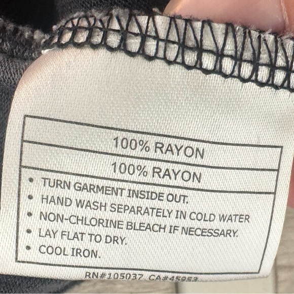 Ariat Long Sleeve Lightweight Top Angel Wings Burnout Tie Dye Y2K 2000s Size XL - Picture 8 of 8